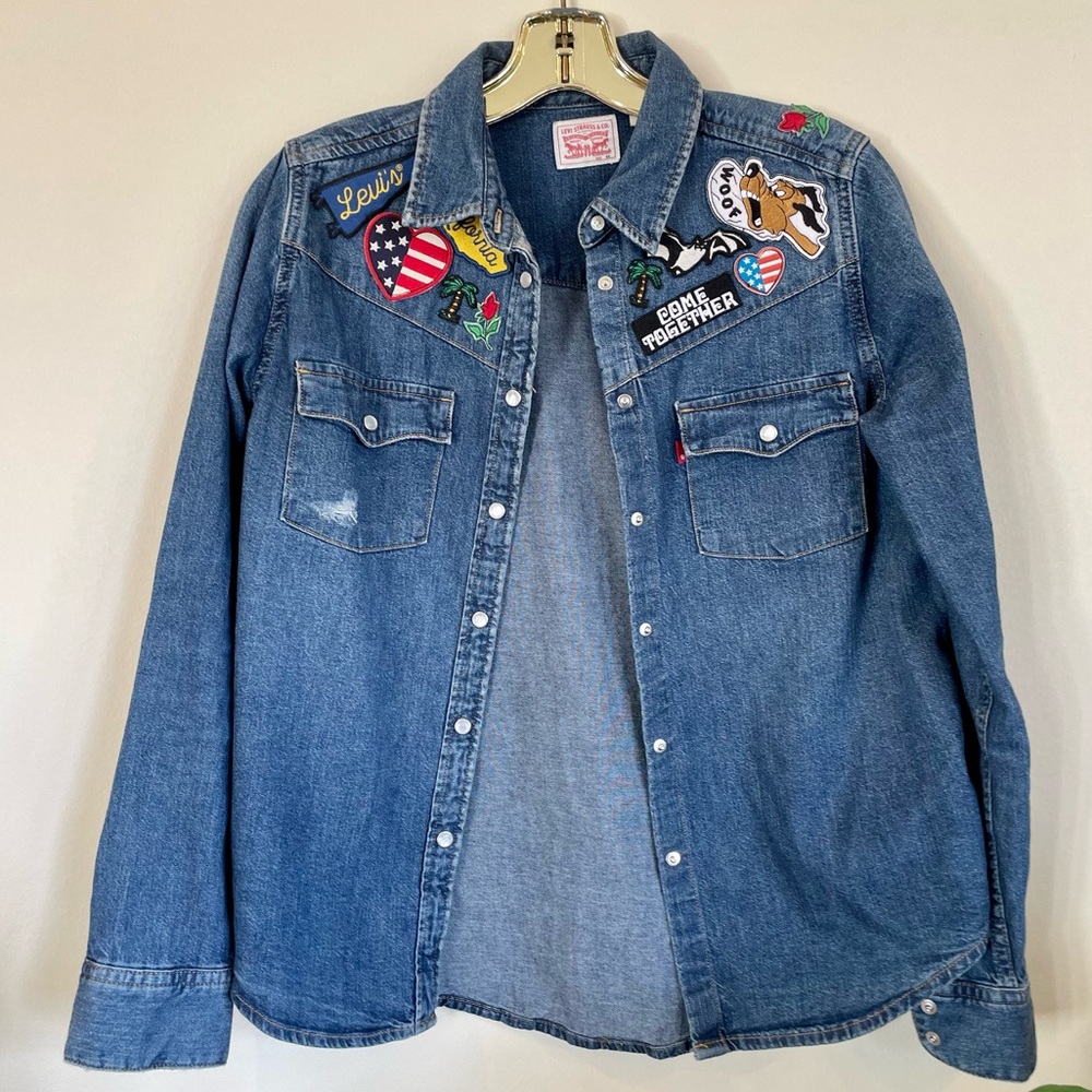 Levi’s Come Together patch denim bottom down